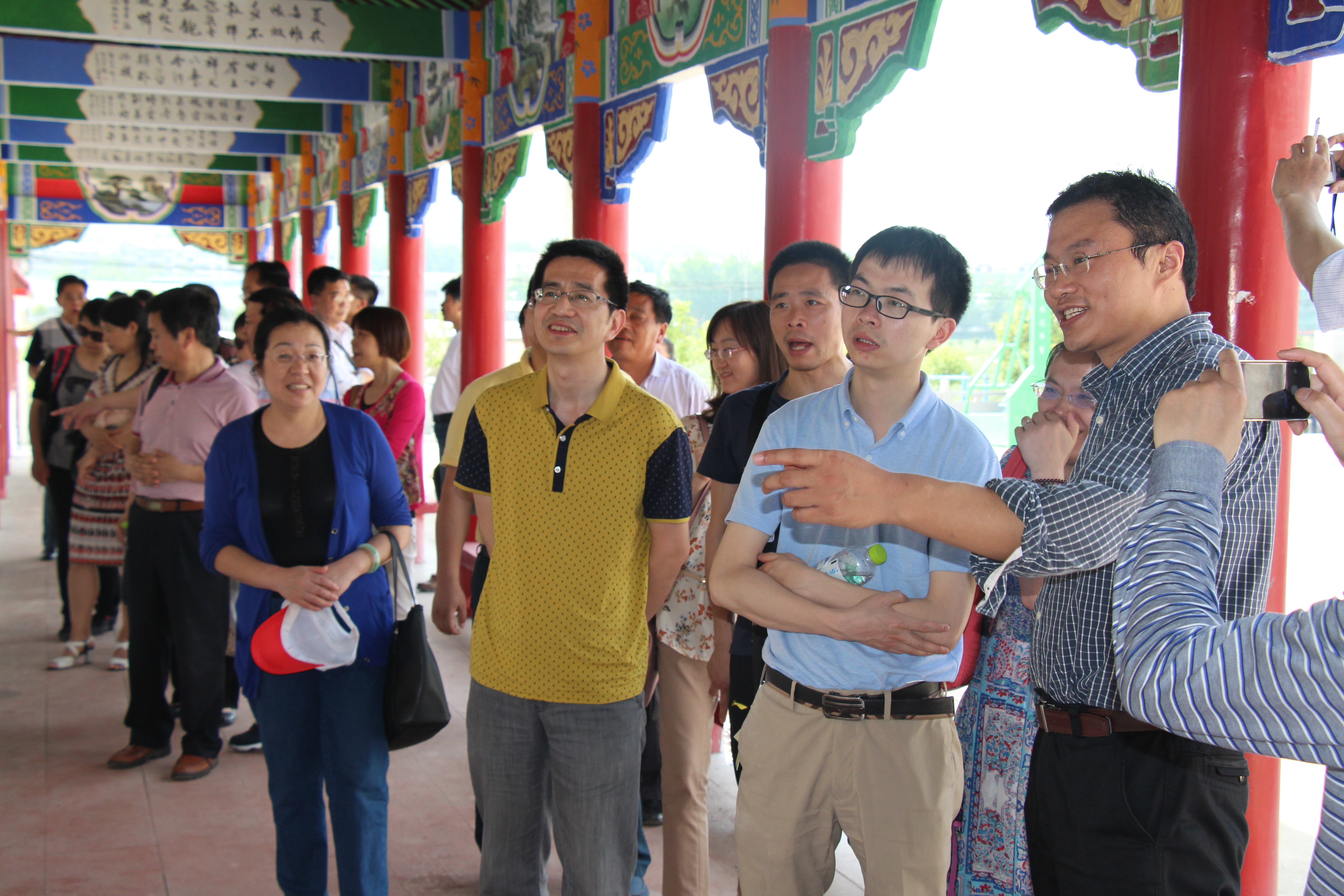 教师进农户，理论下基层——韦德bevictor全体党员教师赴英山县乌云山村学习调研