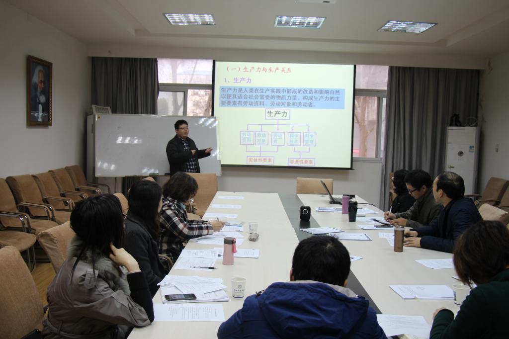 公司举行2017年选聘新教师面试考核会